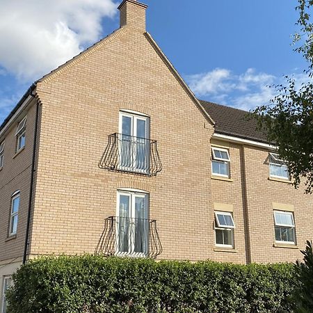 Modern Penthouse Apartment Wellingborough Exterior photo
